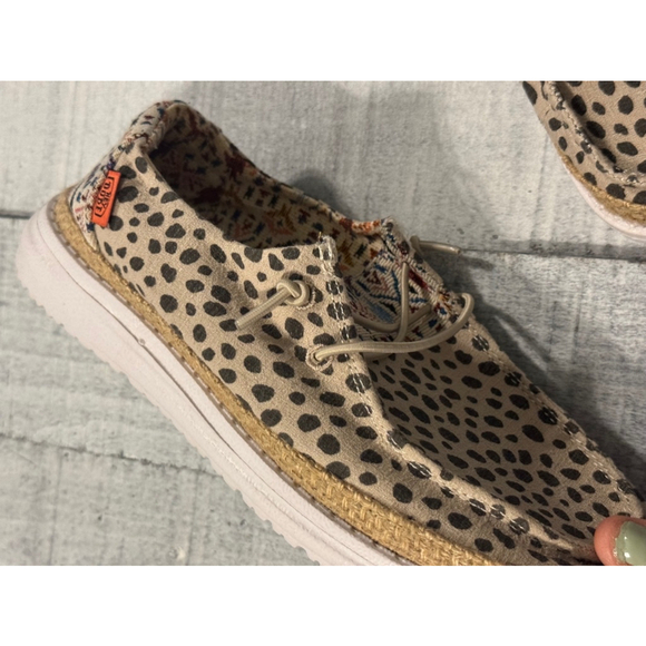 Heydude BNWT Size 5 $64.99 Wendy Pieced Bisbee - Picture 4 of 9